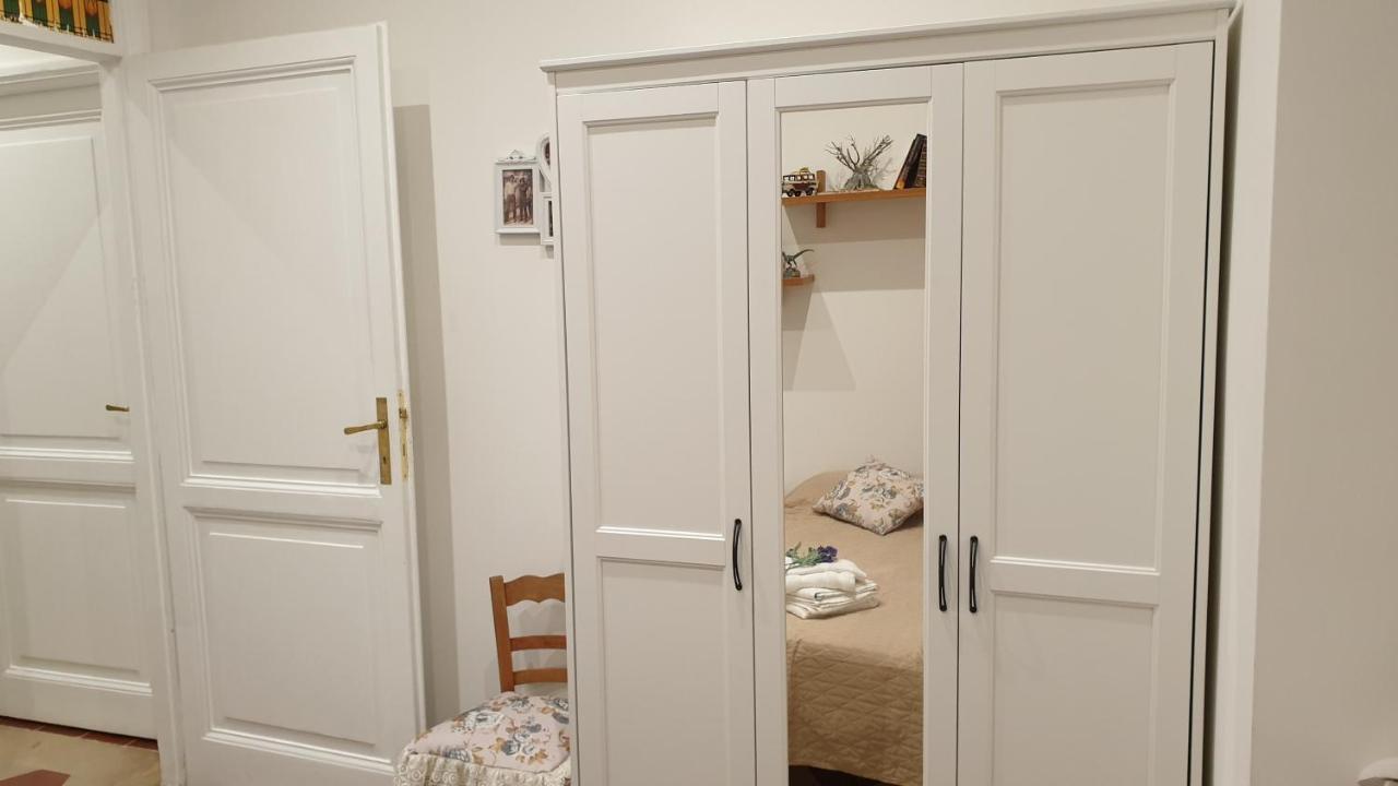 רומא Casa Ferrari Testaccio E Trastevere Wi-Fi Free מראה חיצוני תמונה