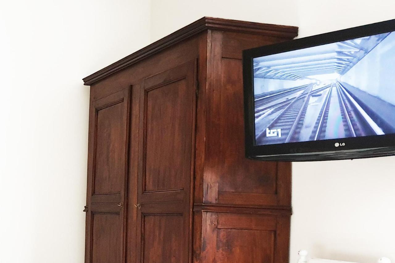 רומא Casa Ferrari Testaccio E Trastevere Wi-Fi Free מראה חיצוני תמונה