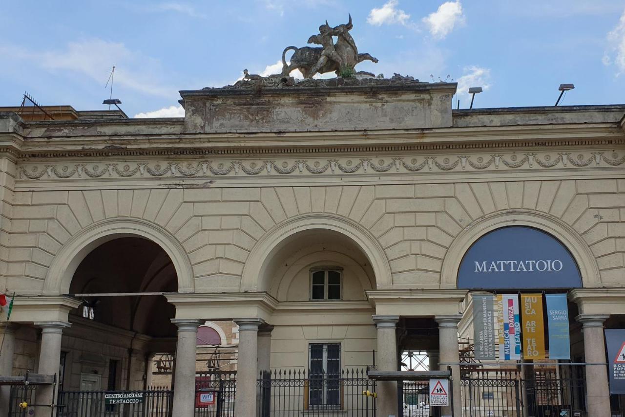 רומא Casa Ferrari Testaccio E Trastevere Wi-Fi Free מראה חיצוני תמונה